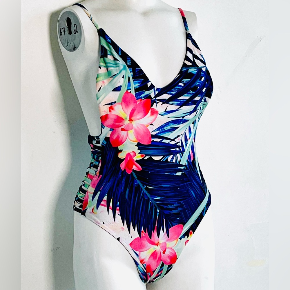 One Piece Bathing suit sz S Floral